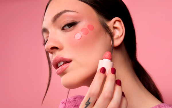 Wonder Me Shake Blush vedel põsepuna - Image 2