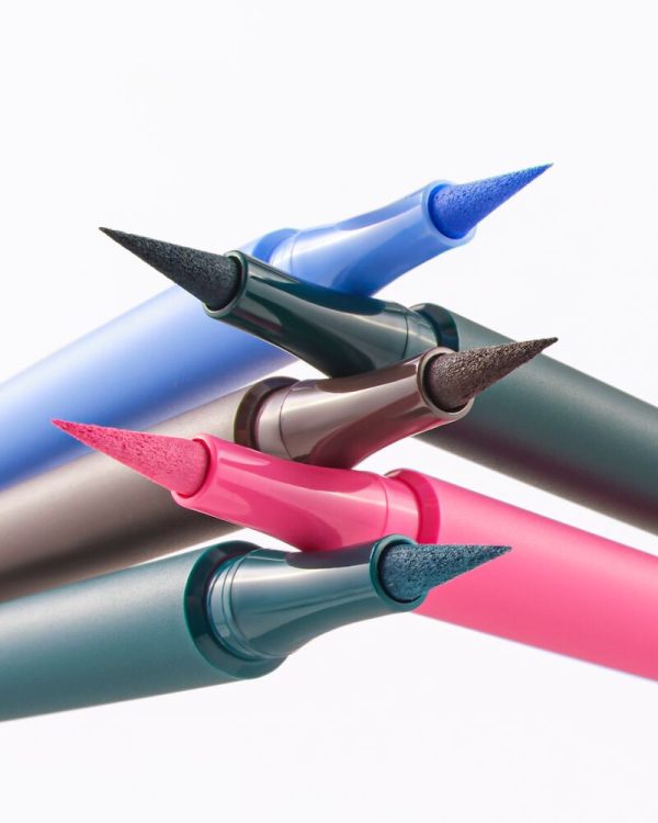 Liquid Color Liner silmalainer - Image 2